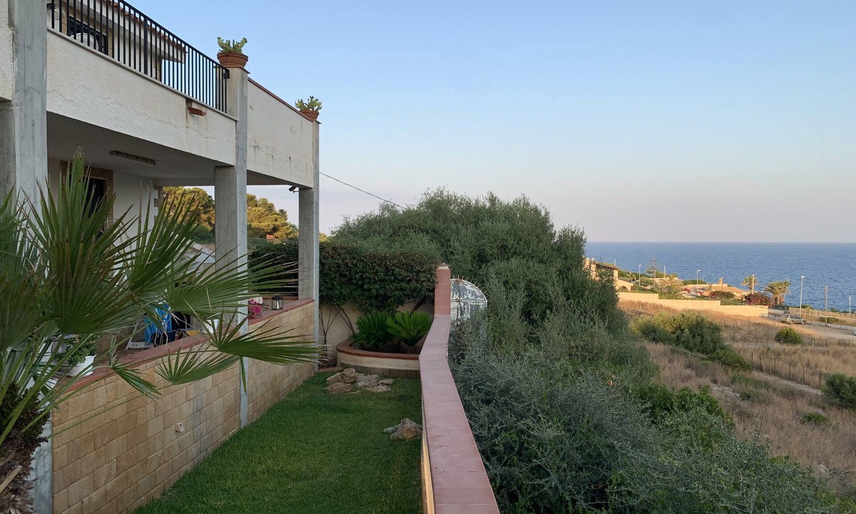 Plemmirio Villa | Villa the pine forest by the sea (200m from the sea)