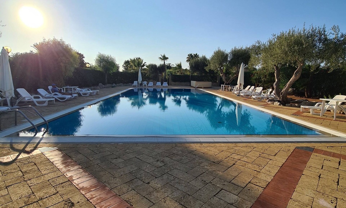 Terrasini House | Villa Three Cocus in a tourist village, surrounded by greenery and near the sea