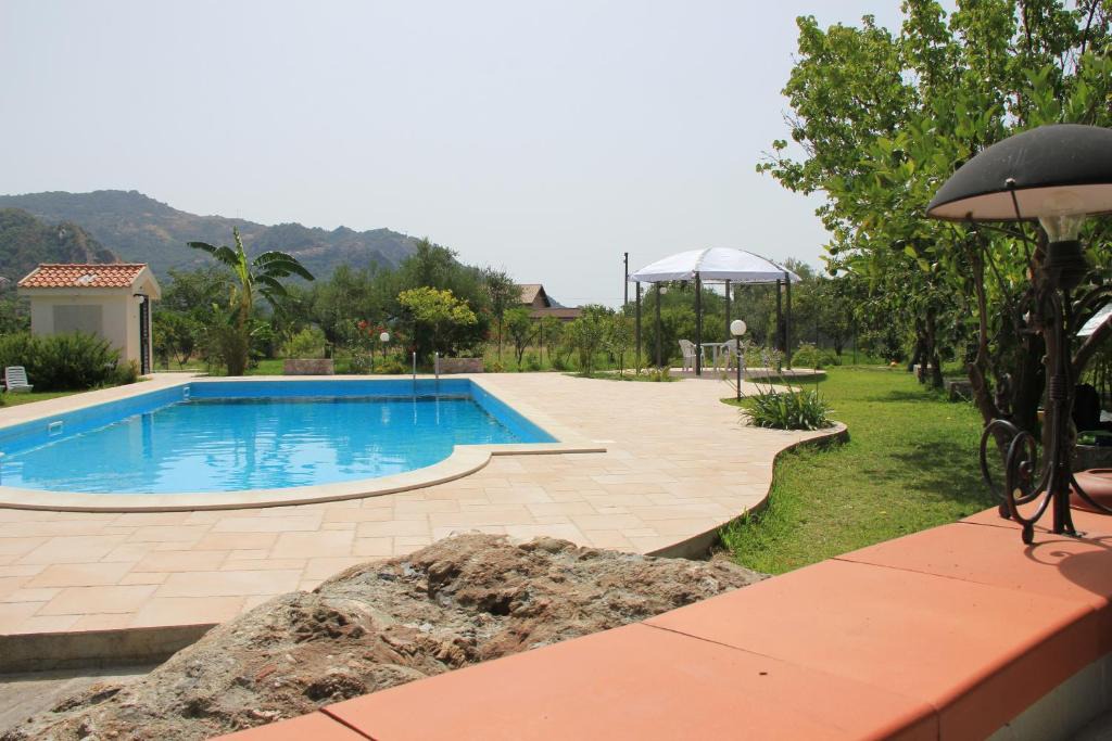 Francavilla di Sicilia House | Villa Uliveto