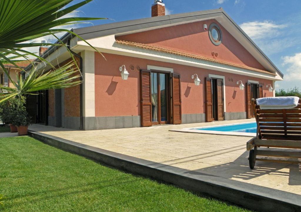 Pedara House | VILLA VITTORIA