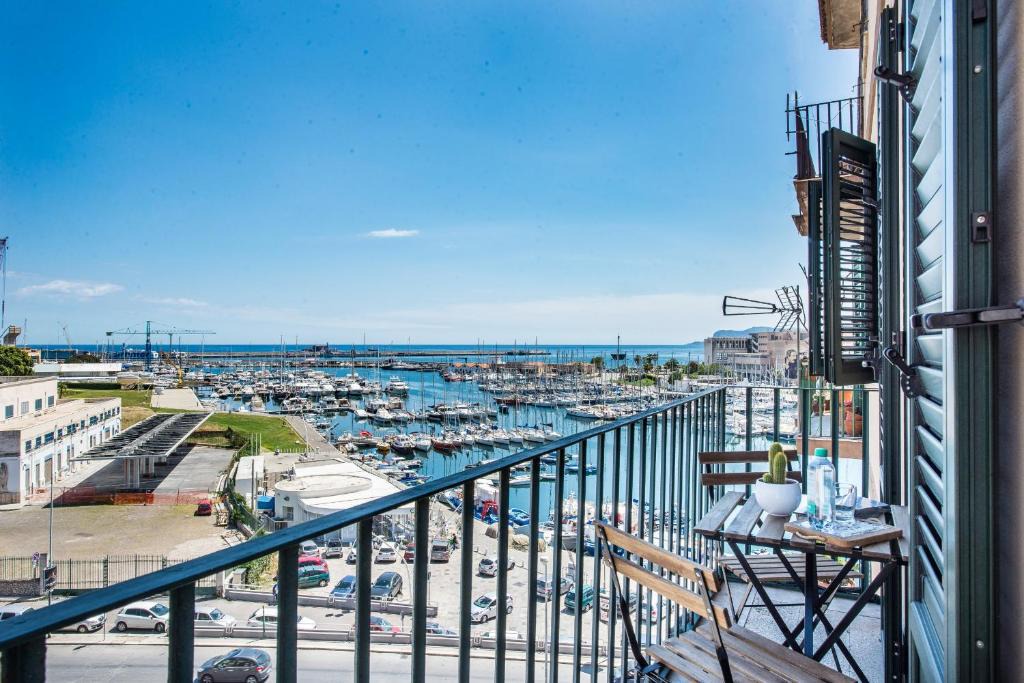 Castellammare Vucciria Apartment | Vista mare sulla Cala by Wonderful Italy