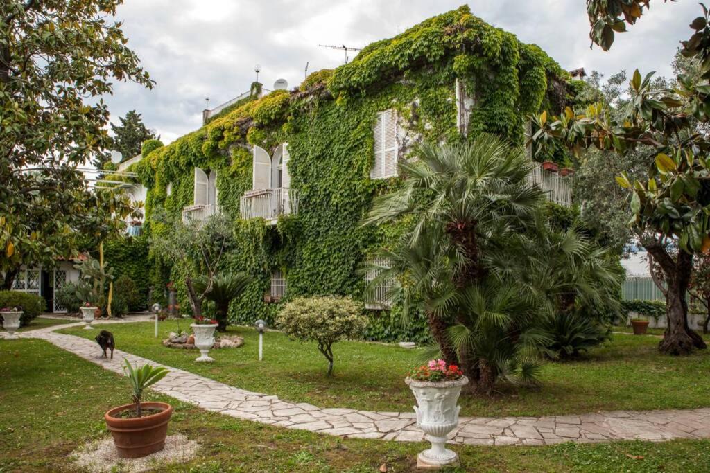 Battipaglia Apartment | Voltapensieri