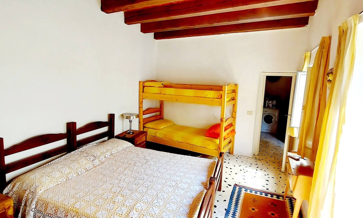 Centro Storico House | Vucciria's Yellow Cozy Room