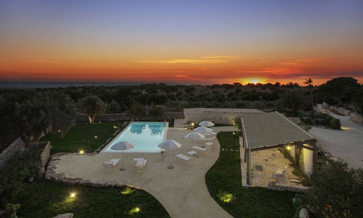 Ragusa Villa | Wonderful Charming Villa with pool in the suggestive countryside near the sea,