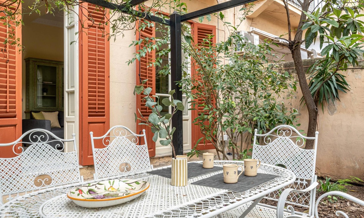 Palermo Apartment | Zisa Gardens of Palermo