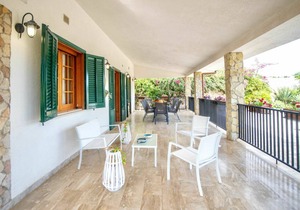 150 m² Villa ∙ 5 bedrooms ∙ 10 guests