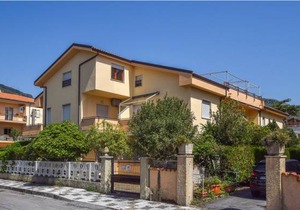 2 bedroom accommodation in Tortora Marina