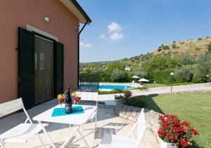 3 bedroom accommodation in Giarratana