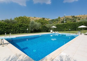3 bedroom accommodation in Giarratana