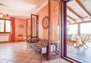 3 bedroom accommodation in Altavilla Milicia PA