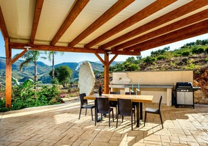 300 m² Villa ∙ 5 bedrooms ∙ 10 guests