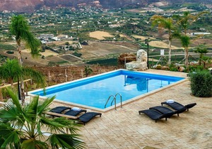 300 m² Villa ∙ 5 bedrooms ∙ 10 guests