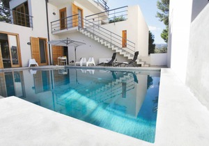 300 m² Villa ∙ 4 bedrooms ∙ 10 guests