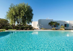 360 m² Villa ∙ 7 bedrooms ∙ 14 guests