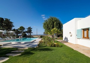 360 m² Villa ∙ 7 bedrooms ∙ 14 guests