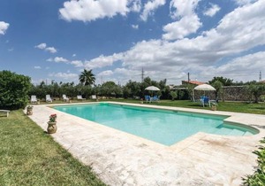 4 bedroom accommodation in Ragusa