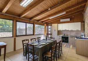 4 bedroom accommodation in Ragusa