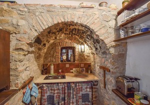 4 bedroom lovely home in Acquedolci