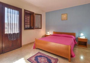 4 Bedroom Nice Apartment In Trappeto