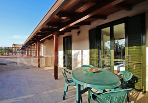 6 bedrooms, 3 Baths, near the SEA, Terrace, Wi-Fi, Air Conditioning, Pool