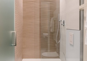 Anjoy & Bleev Rooms | FLAMINGO | Deluxe King size bedroom in Rho