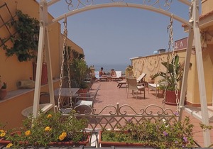 Apartment sleeps 2 or 4 Sea area (Sferracavallo/Mondello) in Palermo