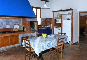Beautiful Holiday Home in Fulgatore with Swimming Pool