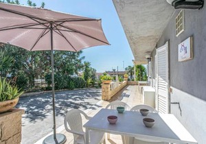Beautiful Home In Scicli With Kitchen