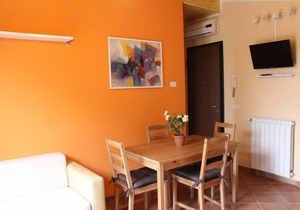 Brand new apartment in the city center a short walk from the Duomo. Wi-Fi is free.
