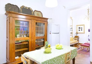 Elegant apartment in the center of Palermo