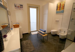 Elegant central penthouse, near Politeama Square