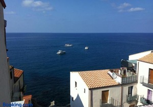 Gaia Holidays