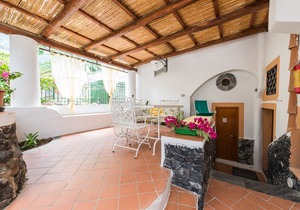 Green / Pink / Yellow Trivani in Salina Aeolian Islands 900 meters from the sea