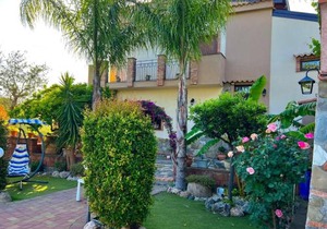 Holiday Home in Sicily near Mount Etna