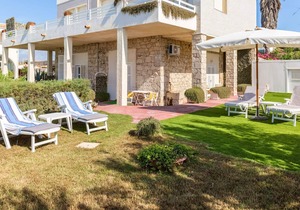 Homerez - 40 m away from the beach! Appartement for 4 ppl. at Punta Braccetto