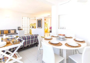Homerez - 40 m away from the beach! Appartement for 4 ppl. at Punta Braccetto