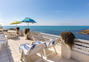 Homerez - 40 m away from the beach! Appartement for 4 ppl. at Punta Braccetto