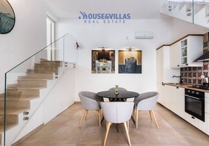 House&Villas - L'Escalier Suite
