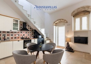 House&Villas - L'Escalier Suite