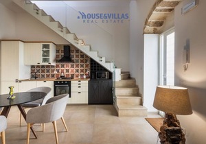 House&Villas - L'Escalier Suite