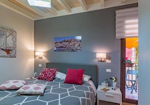 La Finestra sul Cortile - Deluxe Double Room with Balcony