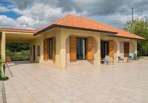 Le Vigne - Villa overlooking Etna