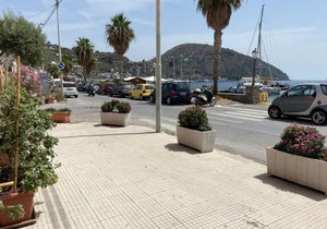 Lipari by the Port (B) - Holiday Housing