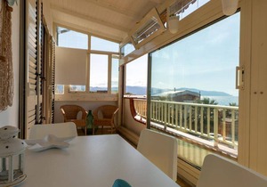 LOFT ON THE SEA