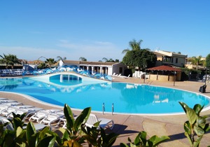Mareluna Family Resort - Villa 2 - Wi-Fi and A / C!
