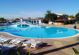 Mareluna Family Resort - Villa 2 - Wi-Fi and A / C!