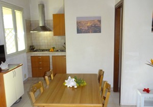 Nice centrally located bungalow directly on the sandy beach