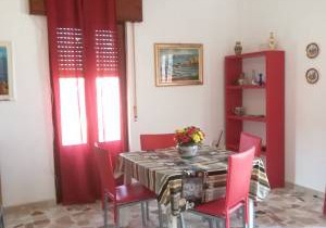 One bedroom house at Marina di Caronia, 200 m away from the beach with sea view, furnished terrace and wifi