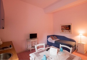 Residence for 4 people at 200 meters. from the sea - APT.8
