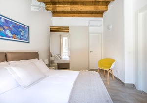 Santa Cecilia Luxury Apartment 2A by Wonderful Italy